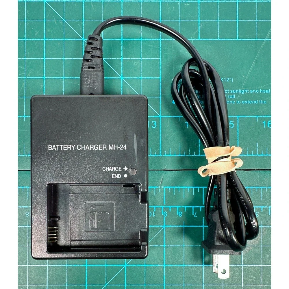 Battery Charger For Nikon MH-24 for EN-EL14 Li-ion Battery DSLR